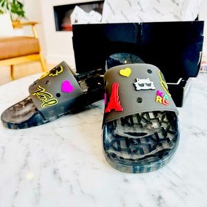 Karl Lagerfeld's Paris THEA Slides (Color Smoke)